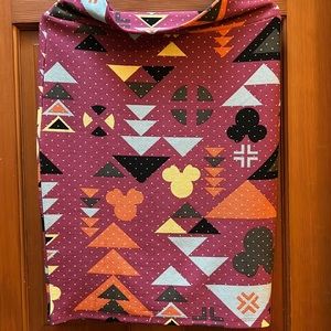 Size Medium LuLaRoe Cassie skirt